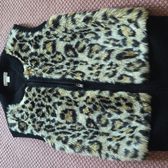 Crewcuts Winter Lot of 3 Leopard Print Vest and Ivory Tops Set - (Size 10 & 12 - Picture 7 of 14